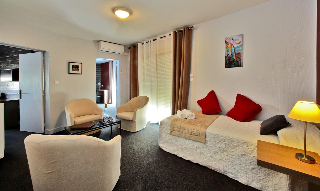 Hotel De Compostelle Sarlat-la-Caneda Bagian luar foto