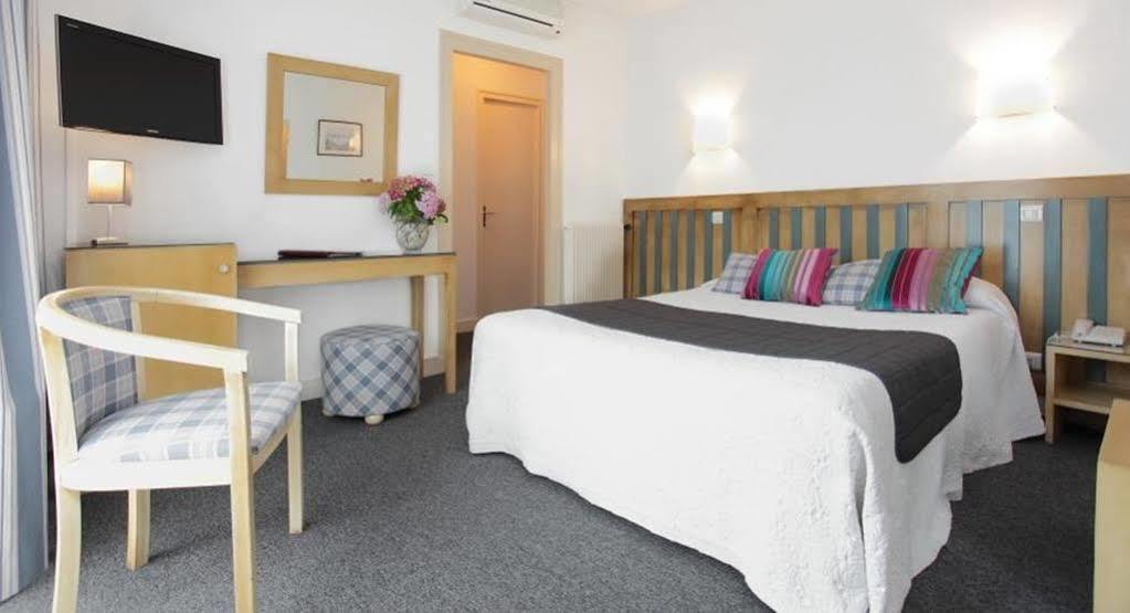 Hotel De Compostelle Sarlat-la-Caneda Bagian luar foto