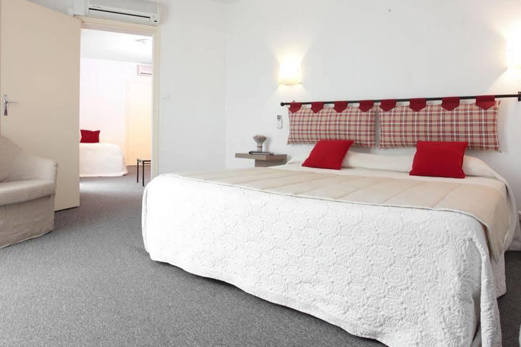 Hotel De Compostelle Sarlat-la-Caneda Bagian luar foto